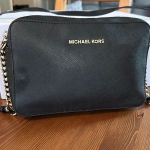 COPY - Micheal Kors crossbody purse